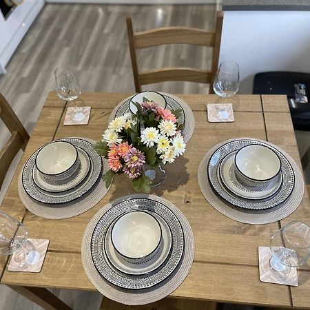 Hatfield Haven - Modern 2-Bed Retreat Near Uni, Business Park & City Center, Free Parking, Big Savings On Longer Stays Eksteriør bilde